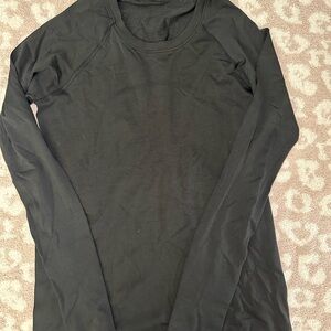 Lululemon Black Long Sleeve Top size 10